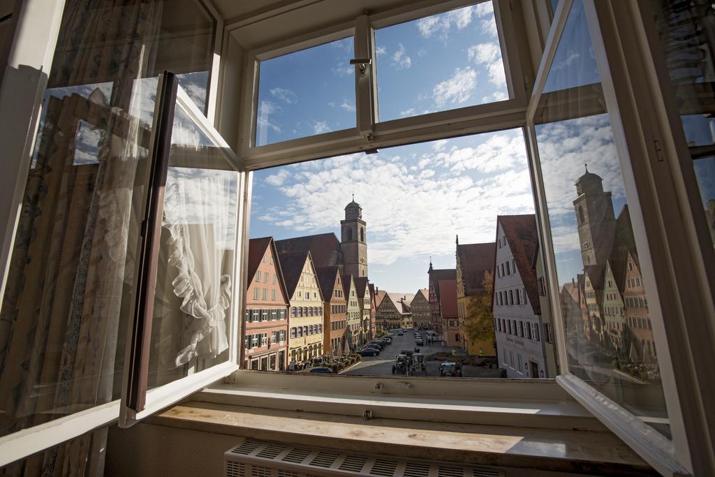 Hotel Eisenkrug Dinkelsbuehl Room photo